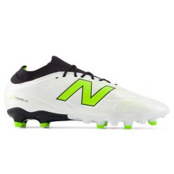 Korki męskie New Balance TEKELA TEAM FG V5 ST3FSP5 - białe. Białe buty sportowe męskie New Balance, z syntetyku, bez zapięcia, do piłki nożnej. Za 399.99 zł.