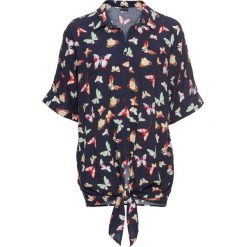 Bluzka oversize z przewiązaniem bonprix ciemnoniebieski wzorzysty. Niebieskie bluzki damskie bonprix, bez wzorów, bez kołnierzyka. Za 37.99 zł.