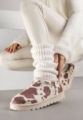 Brązowe w krowie łaty Niskie Śniegowce o Wsuwanym Fasonie Alodra. Brązowe śniegowce dziewczęce Renee, z jeansu, eleganckie, bez zapięcia. Za 69.99 zł.