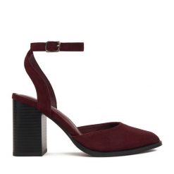 Czółenka JENNY. Czerwone czółenka damskie Jenny, bez wzorów, bez obcasa, bez zapięcia. Za 139.99 zł.