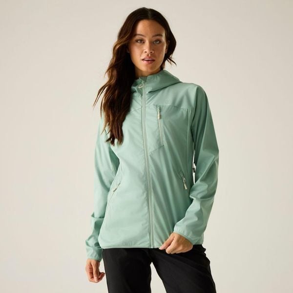 Kurtka wiatrówka softshell damska Dare 2B Lexan III. Zielone kurtki damskie Dare 2b, l, bez wzorów, z materiału, z kapturem. Za 194.99 zł.