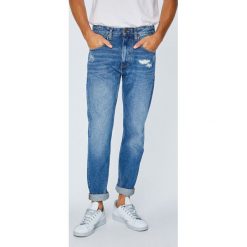 Tommy Jeans - Jeansy Modern. Niebieskie jeansy męskie Tommy Jeans. W wyprzedaży za 399.90 zł.