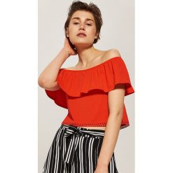 Krótka bluzka off shoulder - Czerwony. Bluzki damskie House. Za 29.99 zł.