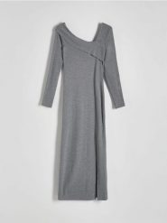Dzianinowa sukienka z asymetrycznym dekoltem - ciemnoszary. Szare sukienki damskie Reserved, l, bez wzorów, z dzianiny, z asymetrycznym kołnierzem, bez ramiączek, asymetryczne. W wyprzedaży za 49.99 zł.