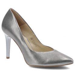 Czółenka damskie Clasicco, cholewka ze skóry naturalnej wnętrze wykończone skórą wkładka skórzana obcas smukły nosek wąski, srebrne, 1916-593. Szare czółenka damskie Clasicco, bez wzorów, ze skóry, eleganckie, bez obcasa, na obcasie, bez zapięcia. Za 219.00 zł.