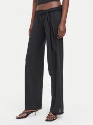 Juicy Couture Spodnie materiałowe JCWFE226332 Czarny Regular Fit. Czarne spodnie materiałowe damskie Juicy Couture, s, bez wzorów, z materiału. Za 349.99 zł.