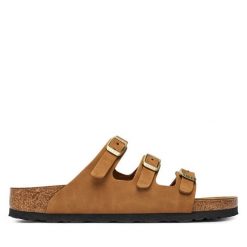 Klapki Birkenstock. Brązowe klapki damskie Birkenstock, bez wzorów, bez obcasa. Za 496.99 zł.