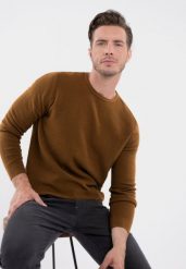 Bawełniany sweter S-BRADY. Brązowe swetry przez głowę męskie Volcano, m, z aplikacjami, z bawełny, bez kołnierzyka. Za 159.99 zł.