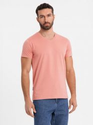 Klasyczna męska bawełniana koszulka z dekoltem w serek BASIC – różowa V7 OM-TSBS-0237 - XXL. Czerwone t-shirty męskie Ombre Clothing, l, bez wzorów, z bawełny, klasyczne, bez kołnierzyka. W wyprzedaży za 39.99 zł.