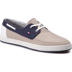 Tenisówki TOMMY HILFIGER - Seasonal Core Boat Shoe Sneaker FM0FM02205 Cobblestone 068. Mokasyny męskie marki Tommy Hilfiger. Za 299.00 zł.