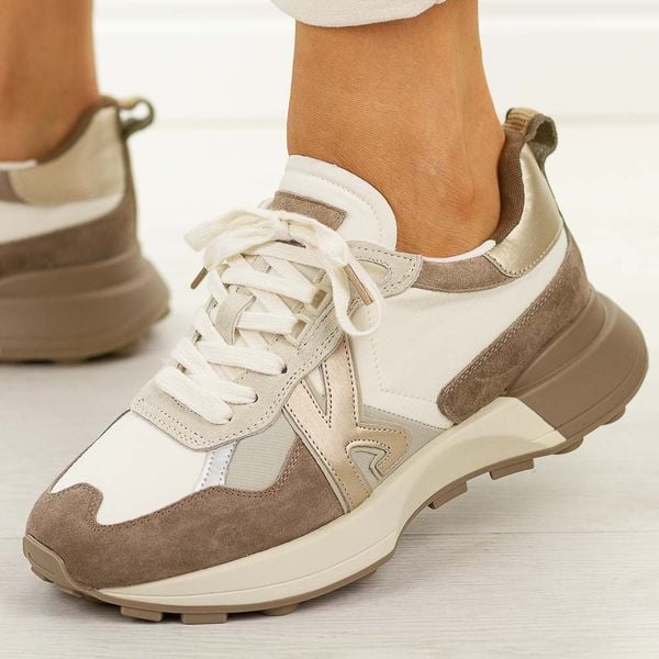 Beżowe skórzane sneakersy damskie Kobbo 66954. Brązowe obuwie sportowe damskie Kobbo, bez wzorów, z jeansu, trekkingowe. W wyprzedaży za 186.75 zł.