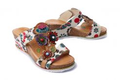LAURA VITA BONITO 224 SD313-2 beige, sandały damskie. Brązowe klapki damskie Laura Vita, bez wzorów, ze skóry, bez obcasa, na koturnie, bez zapięcia. Za 335.67 zł.