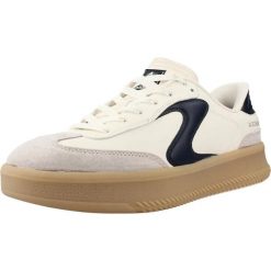 Buty SKECHERS 185460S HOTSHOT HI LIFTED LUXE Beżowy. Białe trekkingi damskie Skechers, trekkingowe. Za 302.99 zł.
