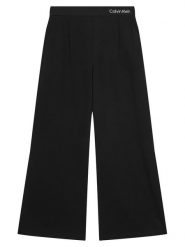 Calvin Klein Jeans Spodnie materiałowe Logo Tape IG0IG03091 Czarny Wide Leg. Czarne spodnie materiałowe dla dziewczynek Calvin Klein Jeans, bez wzorów, z jeansu. Za 299.99 zł.