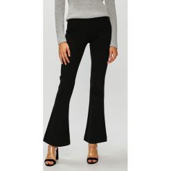 Vero Moda - Spodnie. Spodnie materiałowe damskie marki Vero Moda. W wyprzedaży za 79.90 zł.