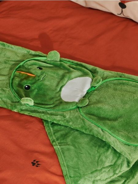 Koc - zielony. Zielone kocyki dla dzieci Sinsay. Za 29.99 zł.