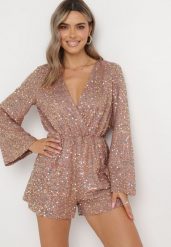 Różowy Cekinowy Kombinezon z Kopertowym Dekoltem i Gumką w Pasie Akonsa. Czerwone sukienki damskie Born2be, m, bez wzorów, bez kołnierzyka, bez ramiączek, kopertowe. Za 99.99 zł.