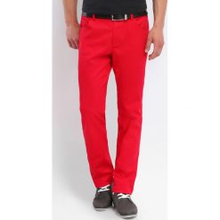 SPODNIE DŁUGIE MĘSKIE KRÓJ 5-POCKET, KLASYCZNE. Spodnie materiałowe męskie marki TOP SECRET. W wyprzedaży za 49.99 zł.