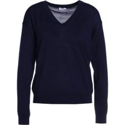 Filippa K Sweter navy. Swetry damskie marki Filippa K. Za 649.00 zł.