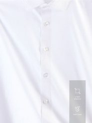 Bawełniana koszula slim fit - biały. Białe koszule męskie Reserved, l, bez wzorów, z bawełny, bez kołnierzyka, bez ramiączek. Za 99.99 zł.