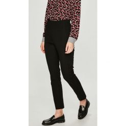Tommy Hilfiger - Spodnie. Spodnie materiałowe damskie marki Tommy Hilfiger. W wyprzedaży za 269.90 zł.