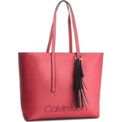 Torebka CALVIN KLEIN - Pop Shopper K60K604470 627. Torebki shopper damskie marki Calvin Klein. W wyprzedaży za 439.00 zł.