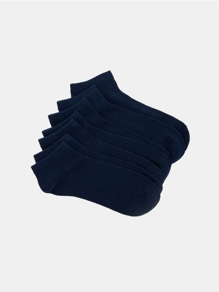 Prążkowane skarpetki 7 pack - granatowy. Niebieskie skarpety męskie Sinsay, bez wzorów, prążkowane. Za 19.99 zł.