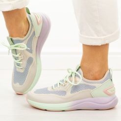 Sportowe Wt buty damskie McArthur Ma256w. Brązowe obuwie sportowe damskie McArthur, bez wzorów, z dresówki, trekkingowe. Za 229.00 zł.