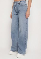 Niebieskie Casualowe Jeansy o Szerokim Kroju Tensurea. Niebieskie jeansy damskie Born2be. Za 119.99 zł.