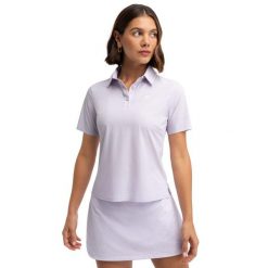 Damska techniczna golfowa koszulka polo z krótkim rękawem Siroko Sawgrass Lila. Fioletowe koszulki sportowe damskie SIROKO, bez wzorów, z tkaniny, bez kołnierzyka, bez ramiączek, na golfa. Za 211.00 zł.