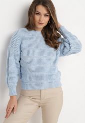 Niebieski Sweter o Krótkim Fasonie z Luźnymi Rękawami Hejlla. Niebieskie swetry damskie Born2be, na jesień, bez wzorów, z materiału, bez kołnierzyka, bez ramiączek, krótkie, bez kaptura. Za 84.99 zł.