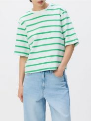 T-shirt regular w paski - jasnoniebieski. Niebieskie t-shirty damskie Reserved, l, bez wzorów, z bawełny, bez kołnierzyka. W wyprzedaży za 49.99 zł.
