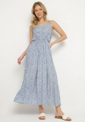 Jasnoniebieska Bawełniana Sukienka na Ramiączkach o Rozkloszowanym Kroju Jenarella. Niebieskie sukienki damskie Born2be, na co dzień, l, bez wzorów, z bawełny, eleganckie, bez kołnierzyka, bez ramiączek, maxi, rozkloszowane. Za 44.99 zł.