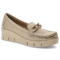 Beżowe Modne Półbuty Armodo Stylowe Obuwie Damskie. Brązowe obuwie sportowe damskie Armodo, bez wzorów, z jeansu, eleganckie, bez obcasa, na koturnie, bez zapięcia. Za 379.00 zł.