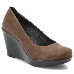 Czółenka damskie Karino, na wysokim stabilnym koturnie eleganckie skórzane wsuwane i wygodne, brązowe, 1224-015-P. Brązowe półbuty damskie Karino, bez wzorów, ze skóry, biznesowe, bez obcasa, na koturnie, bez zapięcia. Za 322.99 zł.