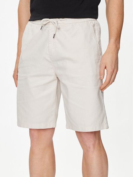 Guess Szorty materiałowe Mick M4GD02 WFBXA Écru Regular Fit. Szorty męskie Guess, m, z aplikacjami, z bawełny. Za 299.99 zł.