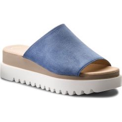 Klapki GABOR - 83.613.36 Jeans. Niebieskie klapki damskie Gabor, z jeansu. W wyprzedaży za 229.00 zł.