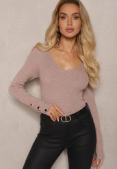 Beżowy Sweter z Wiskozą Ozdobiony Guzikami z Trójkątnym Dekoltem Attecca. Brązowe swetry damskie Renee, na zimę, m, bez wzorów, z wiskozy, casualowe, bez kołnierzyka, bez ramiączek, bez kaptura. Za 84.99 zł.