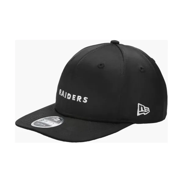 New Era Czapka Mini Logo Snap Oak Raiders Blk , czarny, rozmiar SM. Czarne czapki i kapelusze damskie New Era, z aplikacjami, z materiału. W wyprzedaży za 99.99 zł.