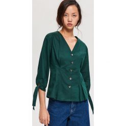 Bluzka z lnem - Khaki. Bluzki damskie marki Reserved. Za 99.99 zł.