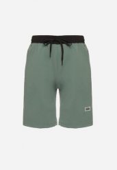 Zielone Dresowe Szorty Bermudy Zdobione Aplikacją Nitarosa. Zielone szorty męskie Born2be, m, z aplikacjami, z dresówki. Za 44.99 zł.