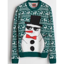 Sweter ze świątecznym motywem - Khaki. Swetry przez głowę męskie marki Giacomo Conti. W wyprzedaży za 59.99 zł.
