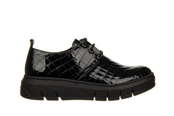 Półbuty Bayla-161 161 745 18 Black Croco 161616, Czarny, Skóra lakierowana - 40. Czarne półbuty damskie Bayla, bez wzorów, z gumy, eleganckie, bez obcasa, bez zapięcia. W wyprzedaży za 314.10 zł.