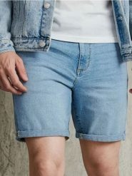 Szorty jeansowe chino - niebieski. Niebieskie spodnie materiałowe męskie Sinsay, m, bez wzorów, z jeansu. Za 59.99 zł.