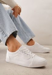 Wiązane Białe Tenisówki Trampki z Niską Cholewką Ozdobione Geometrycznym Wzorem Wioressa. Białe obuwie sportowe damskie Renee, bez wzorów, z jeansu, sportowe, przed kostkę, bez zapięcia. Za 69.99 zł.