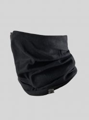 4F Bandana uniseks - czarna Uniwersalny. Czarne szaliki męskie 4f, bez wzorów, z dzianiny. Za 19.99 zł.