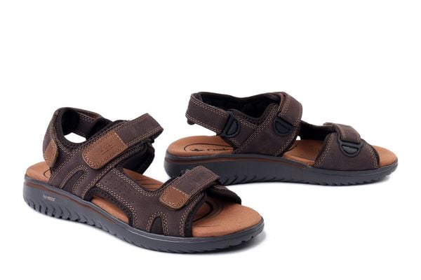 RIEKER 26450-26 brown, sandały męskie. Brązowe sandały męskie Rieker, bez zapięcia. Za 322.92 zł.