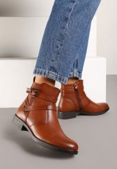Jasnobrązowe Botki Sztyblety Zdobione Paskami z Klamerkami Delrith. Brązowe botki damskie Born2be, z jeansu, eleganckie, bez obcasa, na obcasie, bez zapięcia. Za 59.99 zł.