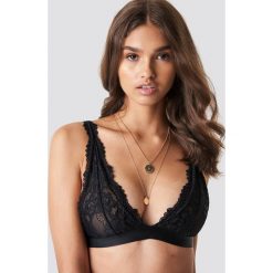 NA-KD Lingerie Miękki biustonosz z koronką - Black. Czarne biustonosze NA-KD Lingerie, z haftami, z koronki. Za 80.95 zł.
