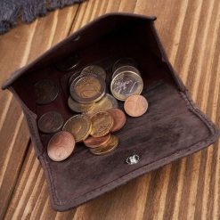 Paolo Peruzzi Portfel damski skórzany vintage brązowy mały z RFID T-114-HBR. Brązowe portfele damskie Paolo Peruzzi, bez wzorów. Za 92.16 zł.